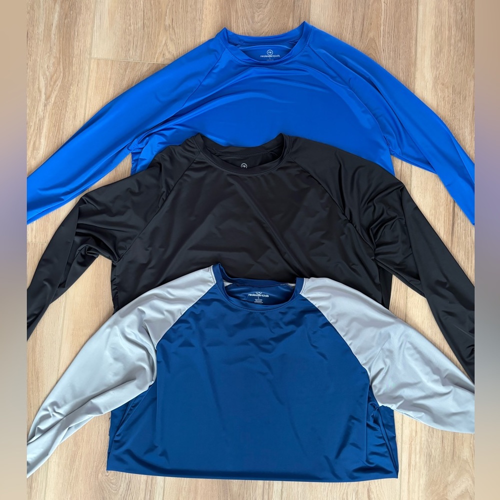 NWOT - real essentials
Mens 3 pack long sleeve athletic Tee
92% polyester